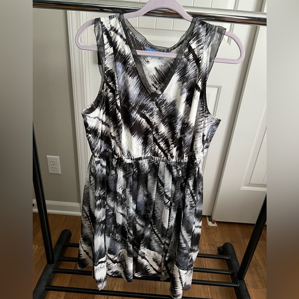 Simply Vera Dress